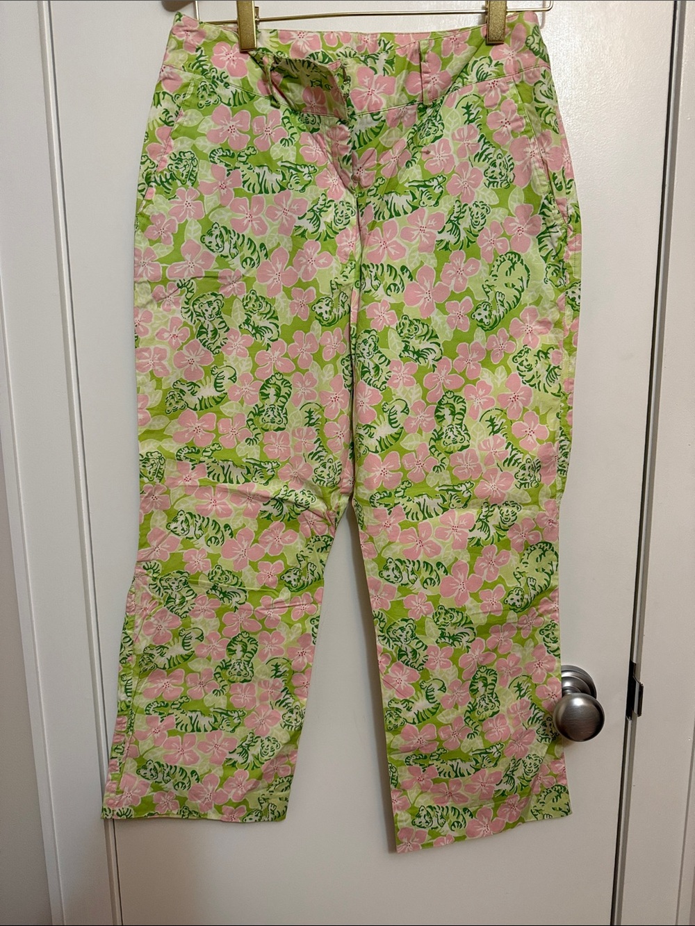 Lilly Pulitzer Pink & Lime green Floral cropped Pants size 4